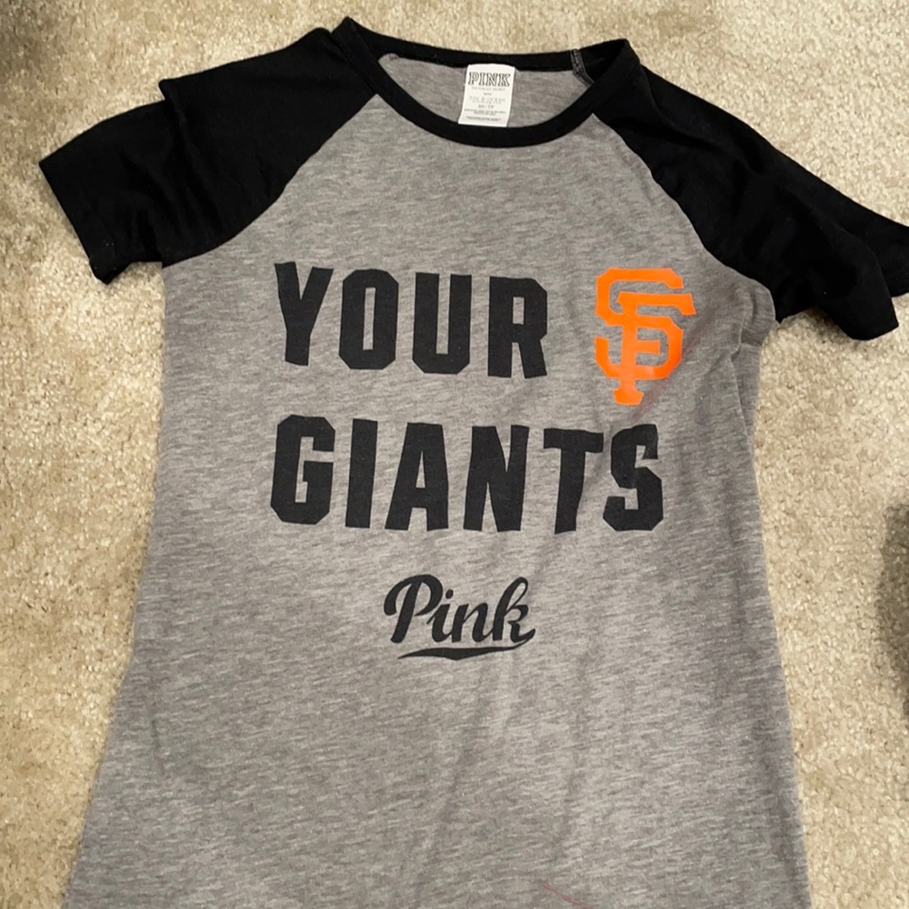Gray XS pink MLB giants baseball shirt